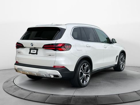 Used 2026 BMW X5 xDrive40i AWD/4WD image 7