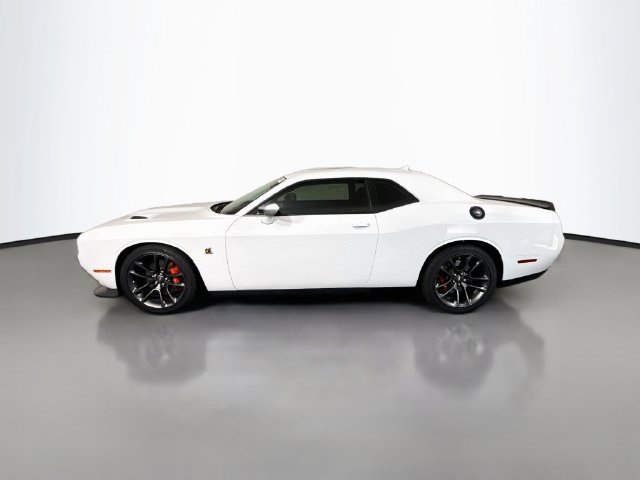 Used 2022 Dodge Challenger R/T Scat Pack RWD image 6