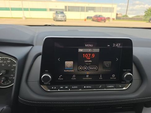 New 2026 Nissan Rogue SV FWD image 8