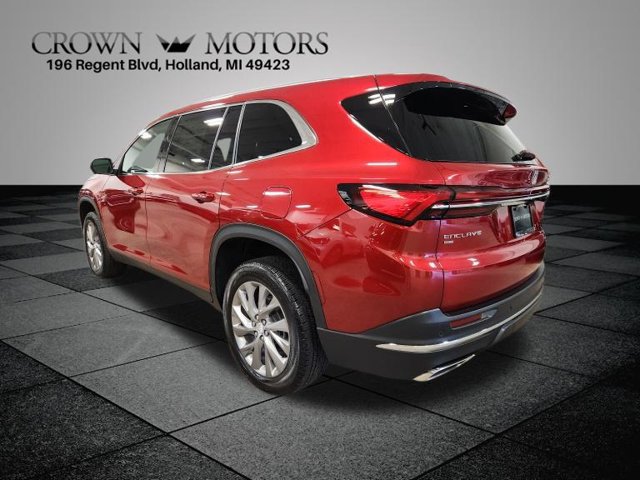 Used 2025 Buick Enclave Preferred w/ Power Package AWD/4WD image 5