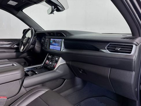 Used 2021 GMC Yukon XL Denali w/ Denali Ultimate Package image 34