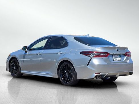 Used 2022 Toyota Camry XSE FWD image 7