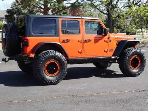 Used 2018 Jeep Wrangler Unlimited Rubicon image 4