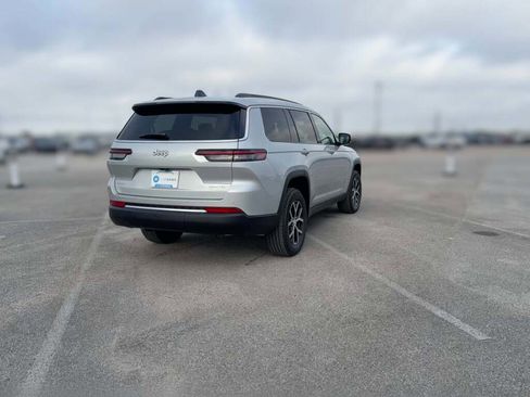 New 2025 Jeep Grand Cherokee L Limited image 11