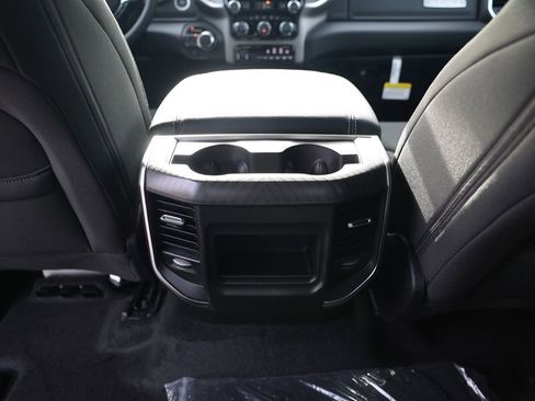 New 2026 RAM 1500 Big Horn AWD/4WD image 30
