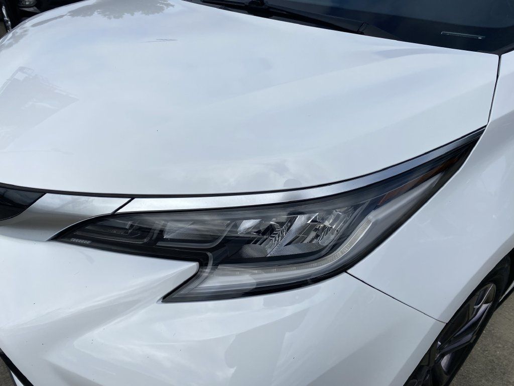 Used 2021 Toyota Sienna XSE FWD image 22