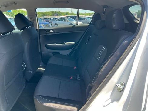Used 2020 Kia Sportage LX w/ LX Popular Package AWD/4WD image 5