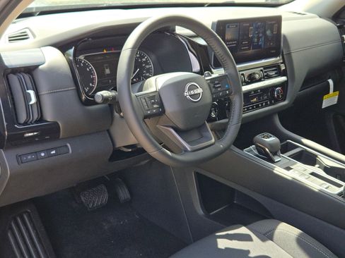New 2026 Nissan Pathfinder SV FWD image 10