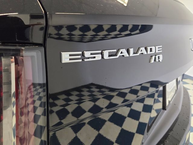 New 2026 Cadillac Escalade IQ Sport 2 w/ LPO, Floor Liner Package AWD/4WD image 13