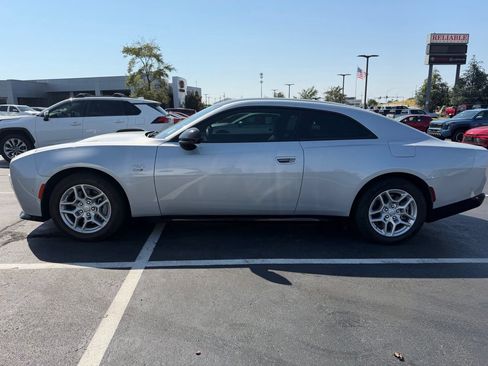 Used 2025 Dodge Charger Daytona R/T w/ Quick Order Package 25M R/T AWD/4WD image 5