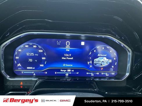 Certified 2022 Chevrolet Silverado 1500 LTZ w/ LTZ Premium Package AWD/4WD image 14