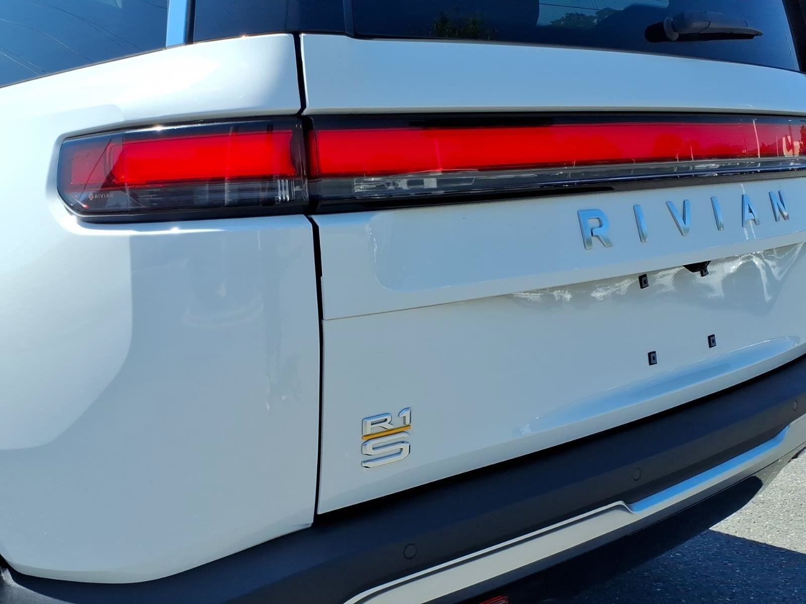 Used 2024 Rivian R1S Adventure Quad AWD/4WD image 13