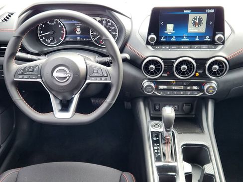 Used 2025 Nissan Sentra SR image 26