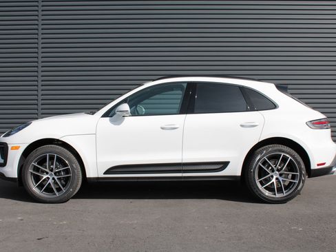 New 2026 Porsche Macan image 3