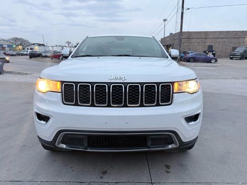 Used 2018 Jeep Grand Cherokee Limited AWD/4WD image 2
