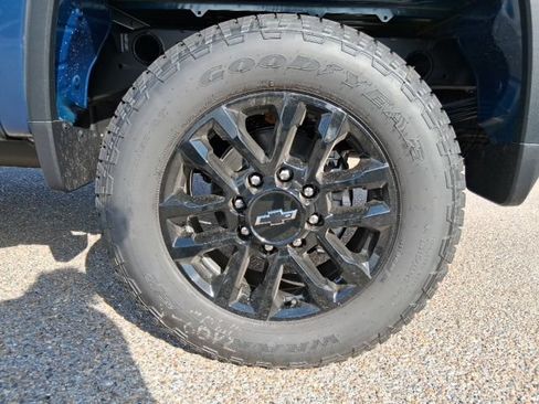 New 2026 Chevrolet Silverado 2500 Custom w/ Custom Value Package AWD/4WD image 20
