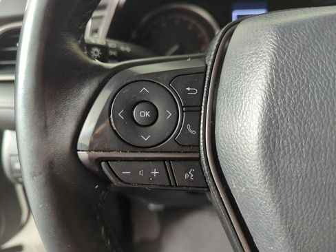 Used 2021 Toyota Camry SE image 27