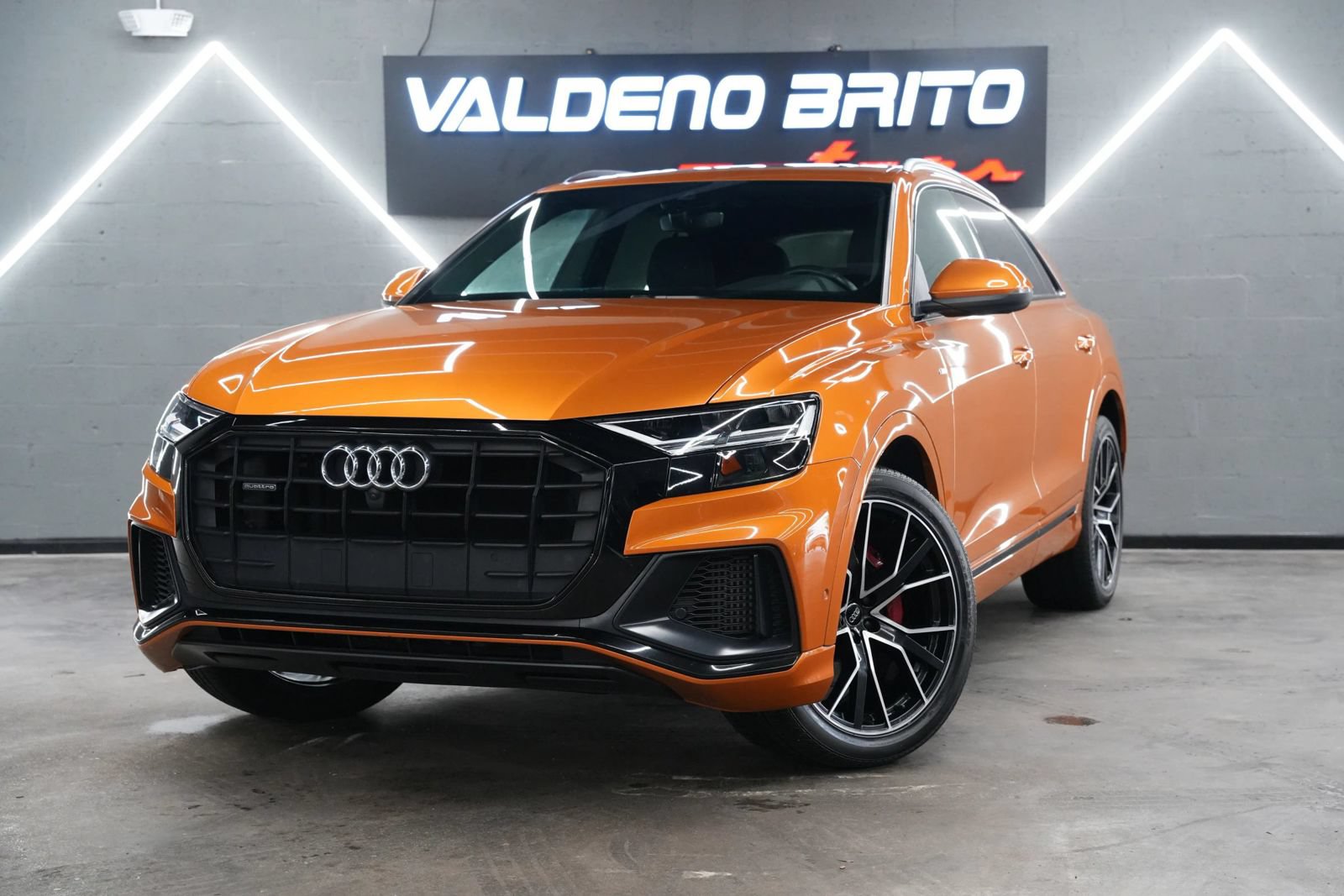 Used 2020 Audi Q8 Premium Plus w/ Premium Plus Package AWD/4WD image 1