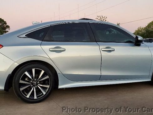 Used 2022 Honda Civic EX image 9
