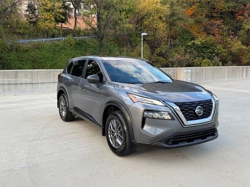 Used 2021 Nissan Rogue S image 3