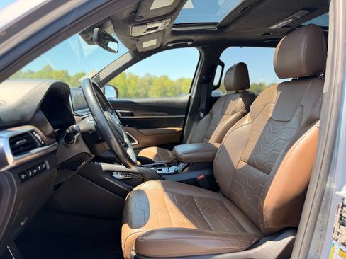 Used 2021 Kia Telluride SX w/ SX Prestige Package AWD/4WD image 16