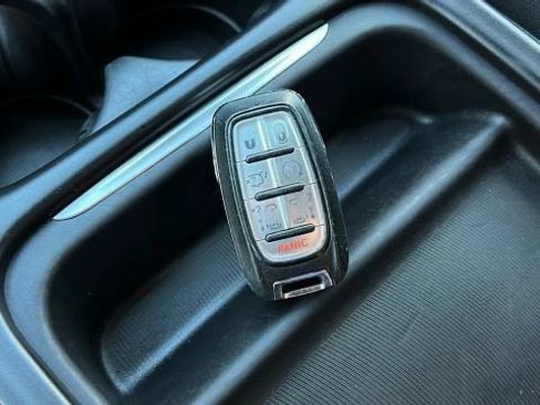 Used 2018 Chrysler Pacifica Touring Plus w/ S Appearance Package image 47