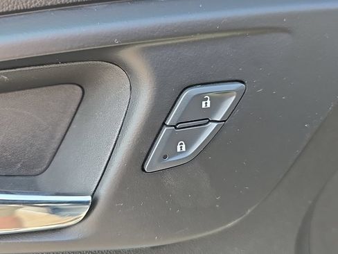 Used 2024 Chevrolet Malibu LT FWD image 9