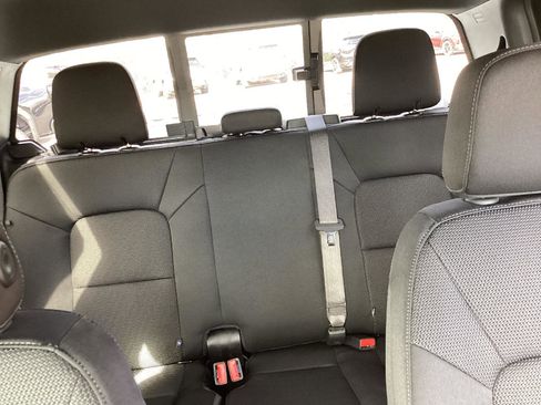 New 2026 GMC Canyon Elevation w/ Convenience Package image 12