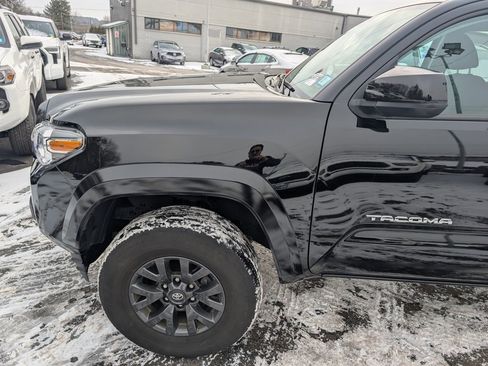 Certified 2023 Toyota Tacoma SR5 image 2