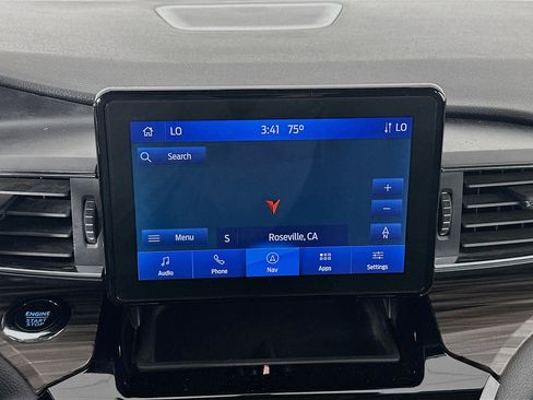 Used 2022 Ford Explorer Limited image 21