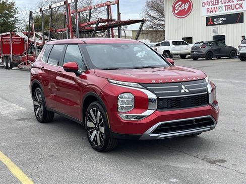 New 2026 Mitsubishi Outlander SE image 7