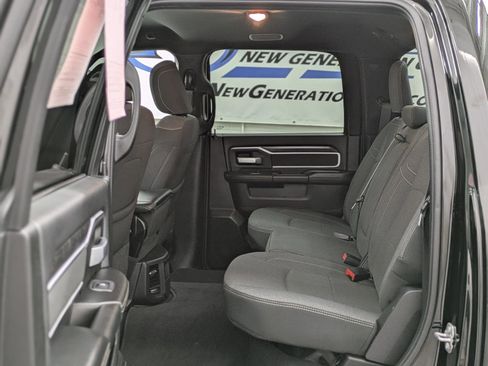 Used 2024 RAM 2500 Big Horn w/ Night Edition image 27