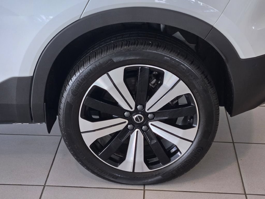 Used 2023 Volvo XC40 Recharge Plus AWD/4WD image 15