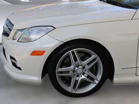 Used 2011 Mercedes-Benz E 550 Cabriolet image 20