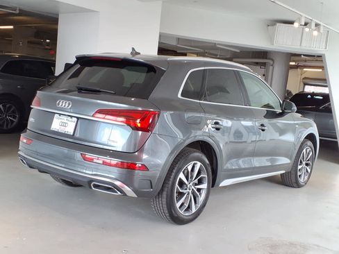 Used 2023 Audi Q5 2.0T Premium w/ Convenience Package AWD/4WD image 4