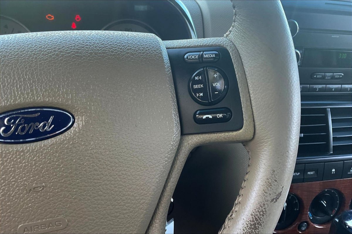 Used 2009 Ford Explorer Eddie Bauer AWD/4WD image 12