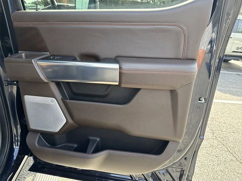 Used 2025 Ford F350 King Ranch w/ FX4 Off-Road Package image 18