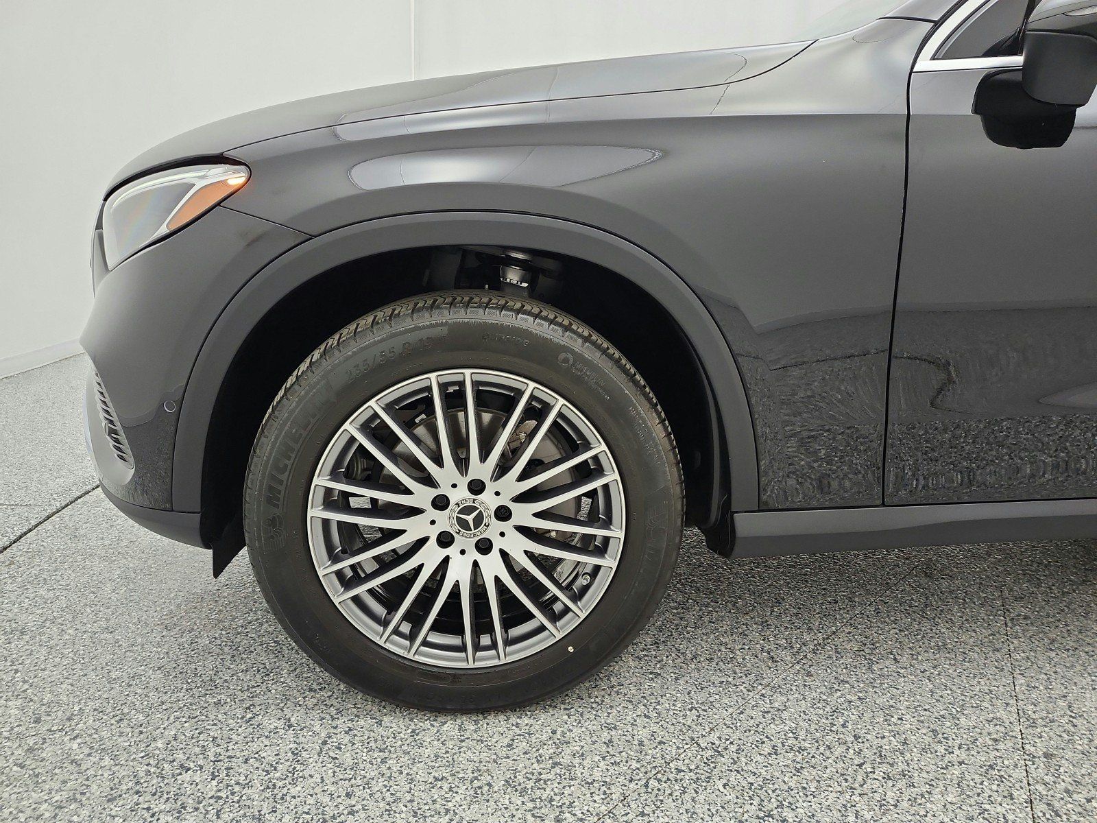 Used 2024 Mercedes-Benz GLC 300 image 17