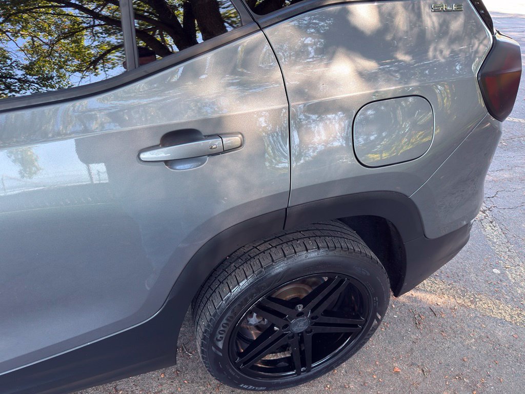 Used 2020 GMC Terrain SLE FWD image 10