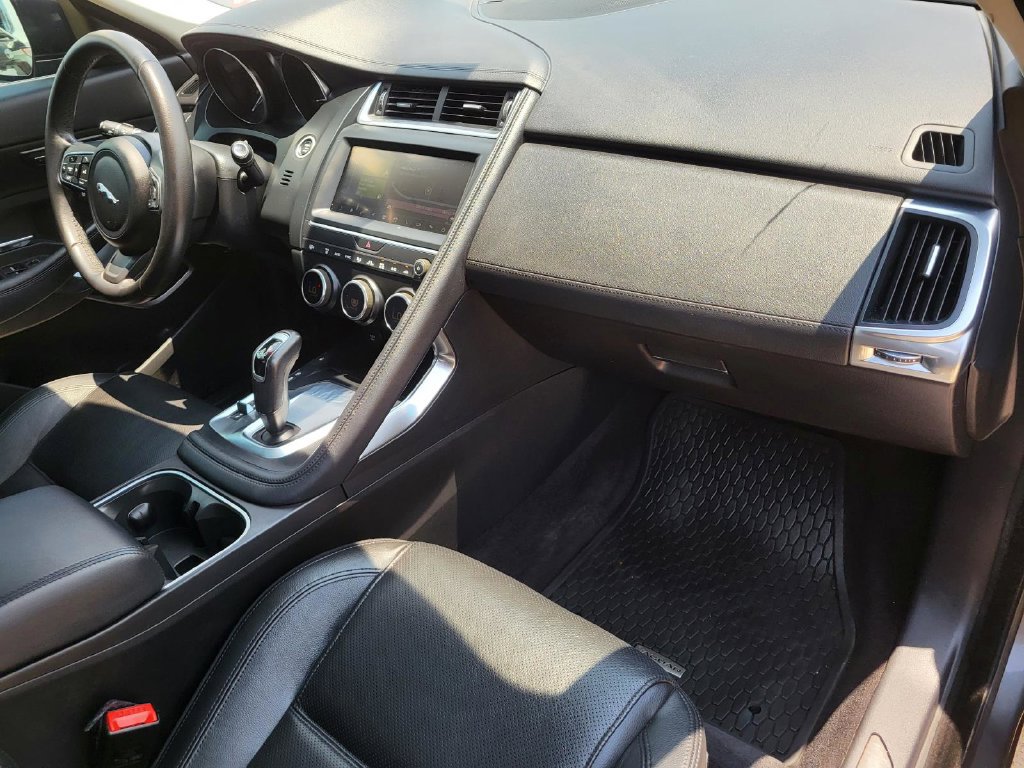 Used 2020 Jaguar E-PACE AWD/4WD image 8