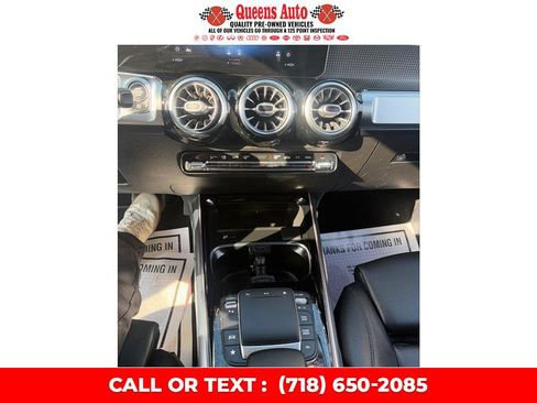 Used 2021 Mercedes-Benz GLB 250 4MATIC w/ Premium Package image 17