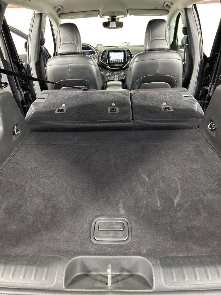 Used 2019 Jeep Cherokee Limited AWD/4WD image 22