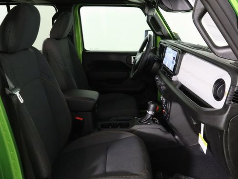 New 2026 Jeep Gladiator Willys image 19