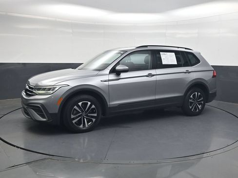 Used 2023 Volkswagen Tiguan S FWD image 11