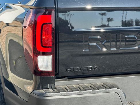 New 2026 Honda Ridgeline Black Edition image 17