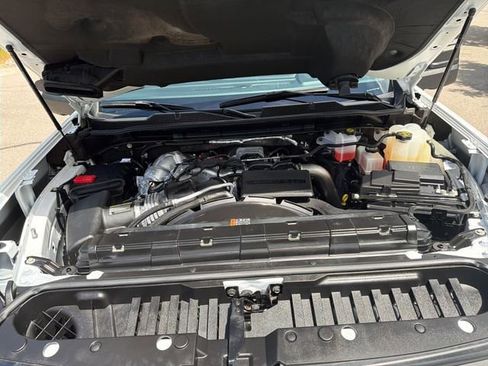 Used 2024 Chevrolet Silverado 3500 LT AWD/4WD image 24