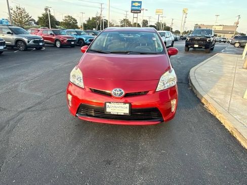 Used 2014 Toyota Prius Two FWD image 3