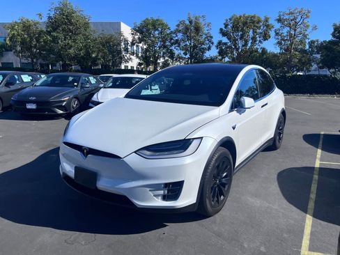 Used 2020 Tesla Model X Long Range image 1