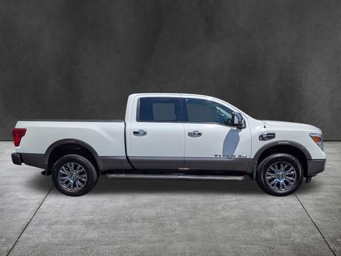 Used 2019 Nissan Titan Platinum Reserve w/ Platinum Utility Package AWD/4WD image 4