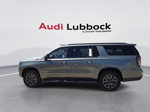 Used 2023 Chevrolet Suburban Z71 w/ Luxury Package AWD/4WD image 6